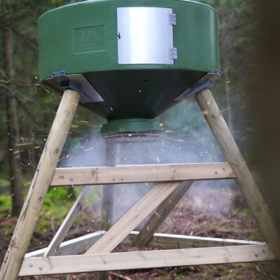 Nordic Gamekeeper - Komplett 500 liters foderautomat med FeedCon